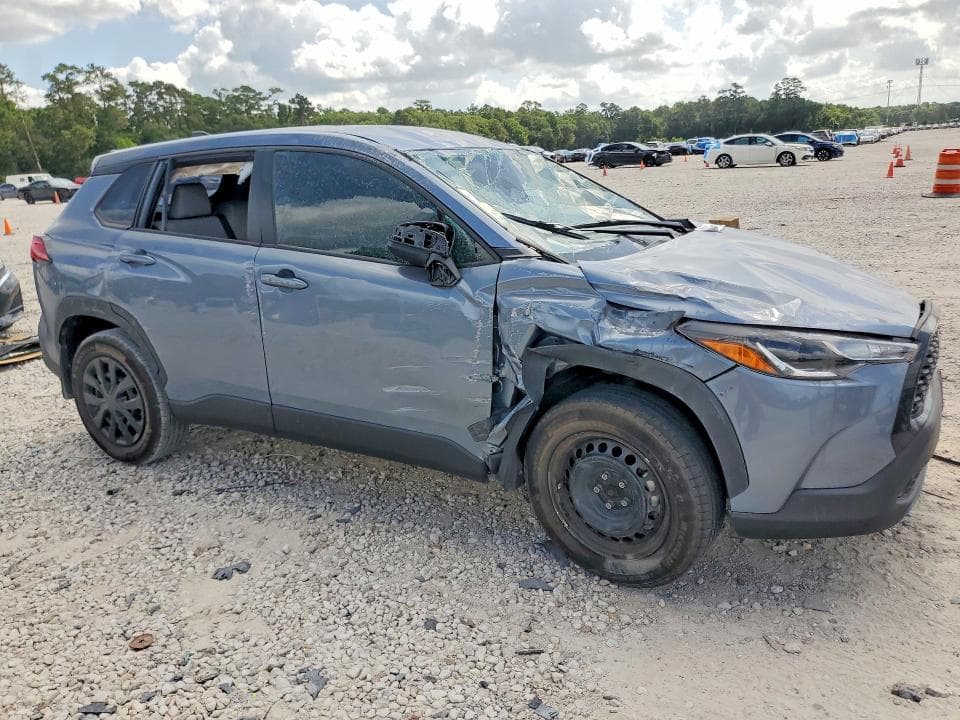 2024 TOYOTA COROLLA CROSS L 4