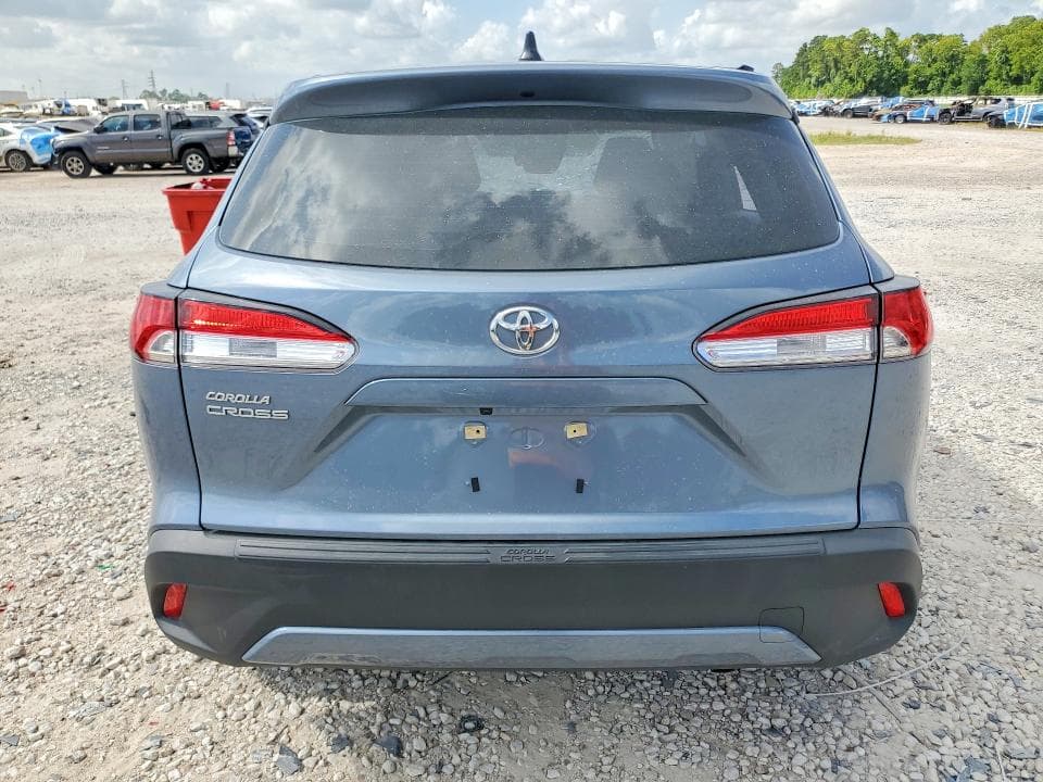 2024 TOYOTA COROLLA CROSS L 6