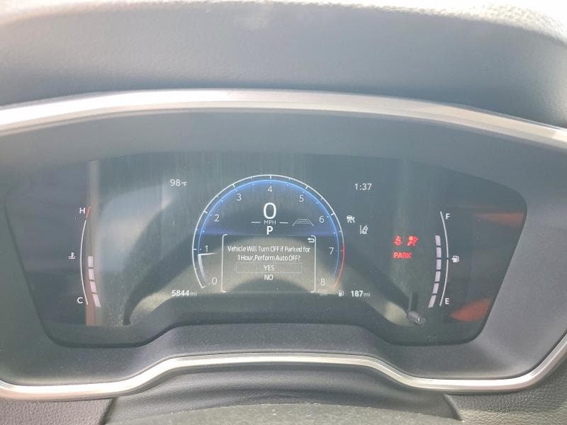 2024 TOYOTA COROLLA CROSS XLE 9