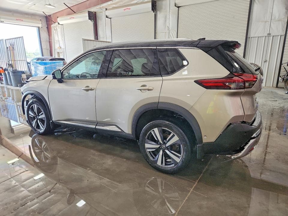 2021 NISSAN ROGUE PLATINUM 2