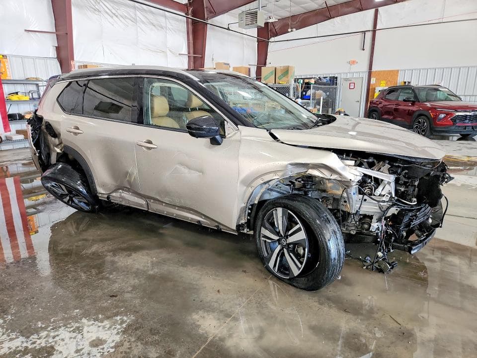 2021 NISSAN ROGUE PLATINUM 4