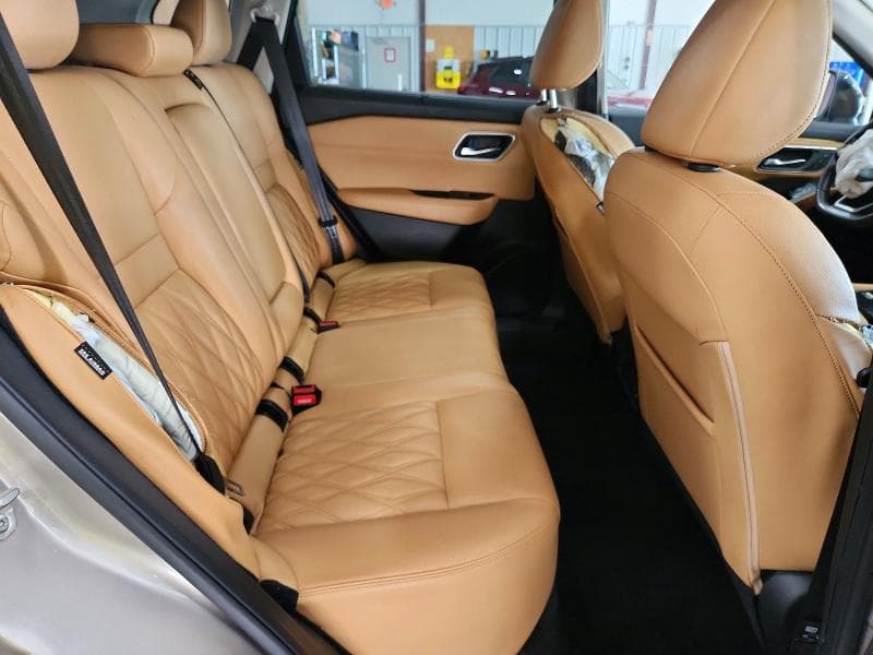 2021 NISSAN ROGUE PLATINUM 10
