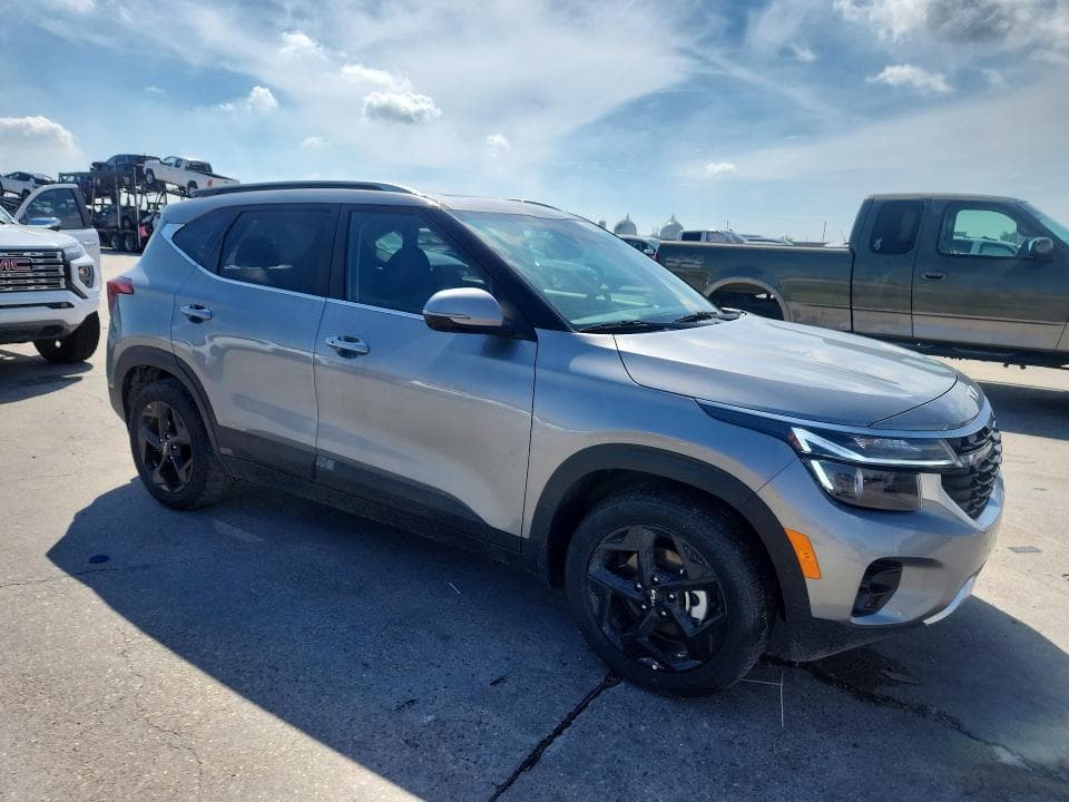 2026 KIA SELTOS EX 4