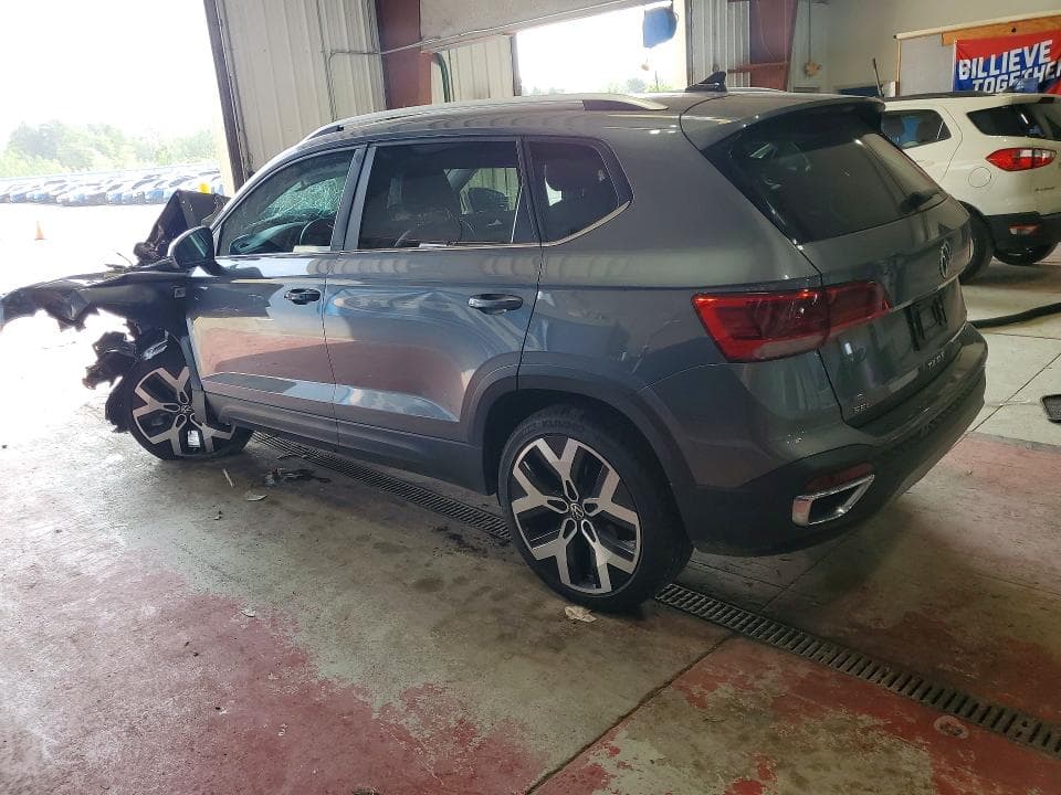 2022 VOLKSWAGEN TAOS SEL 2