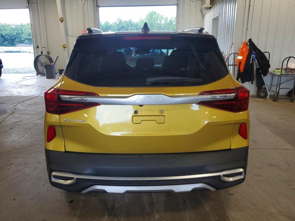 2022 KIA SELTOS S S 6