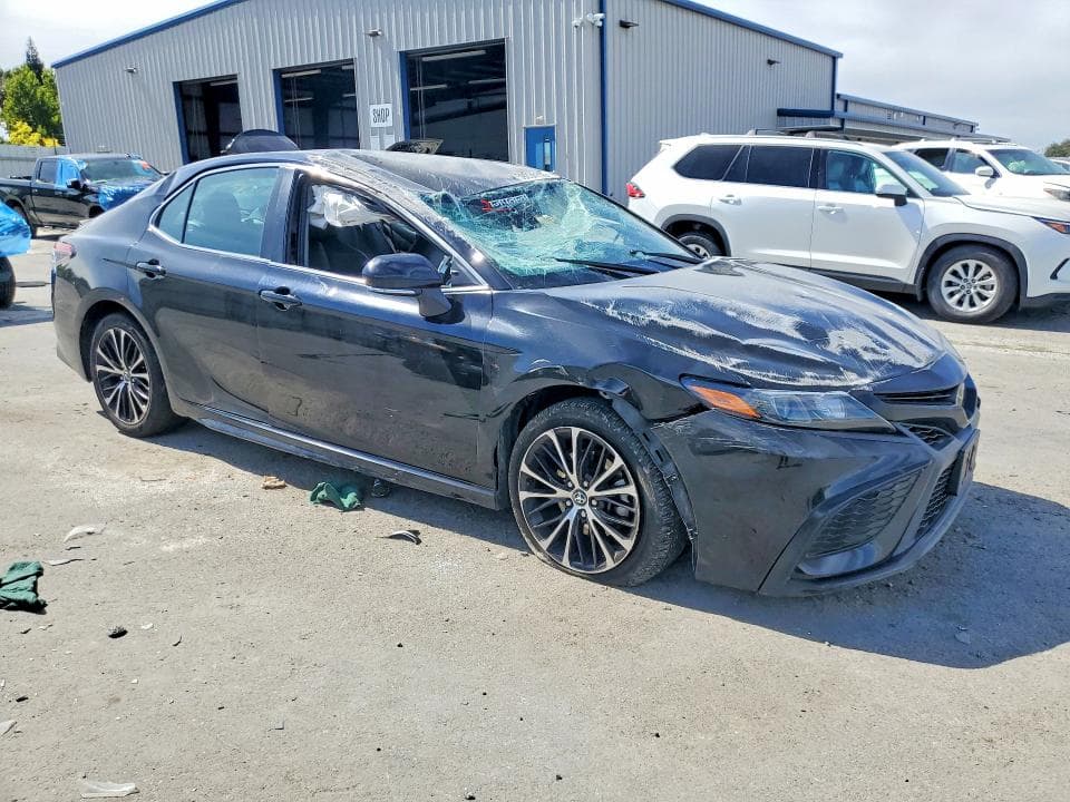 2022 TOYOTA CAMRY SE SE 4