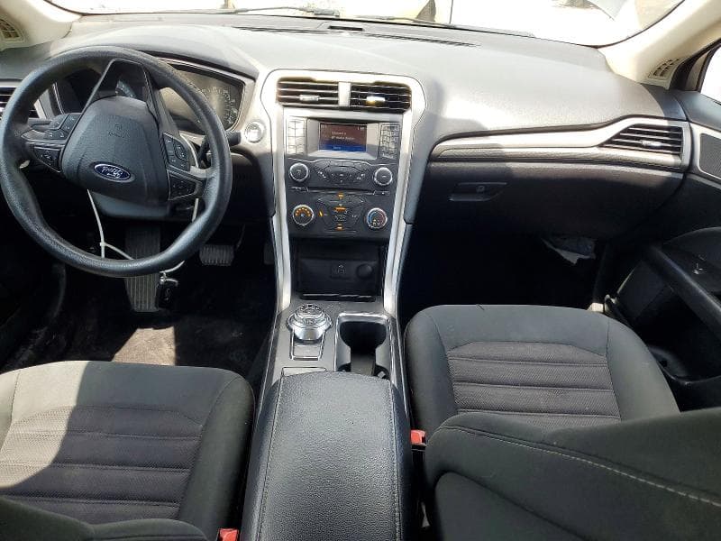 2017 FORD FUSION SE 8