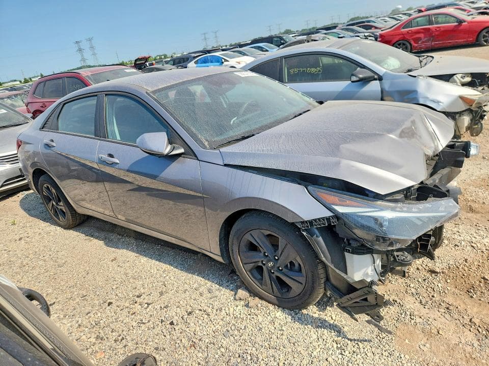 2023 HYUNDAI ELANTRA SEL 4