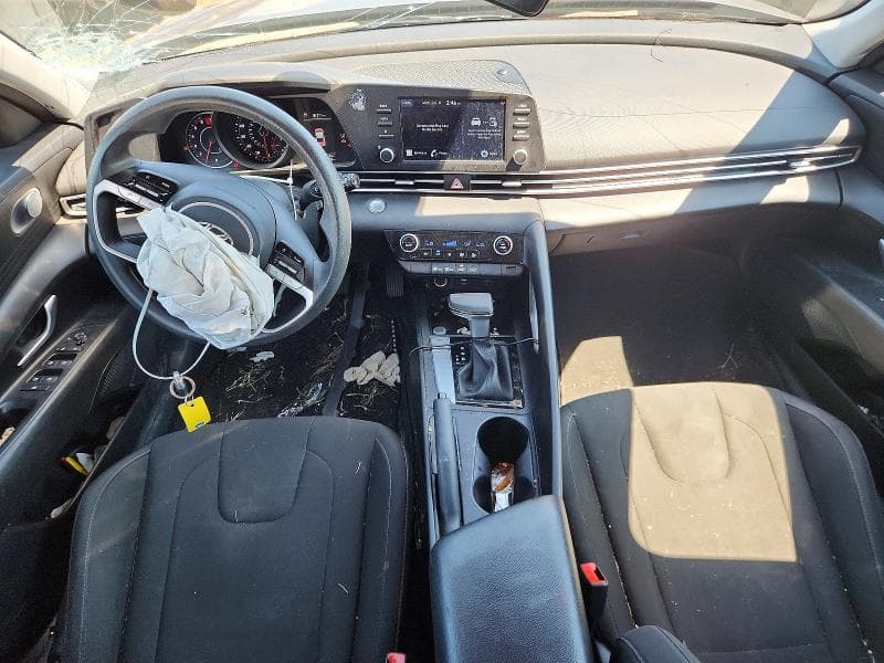 2023 HYUNDAI ELANTRA SEL 8