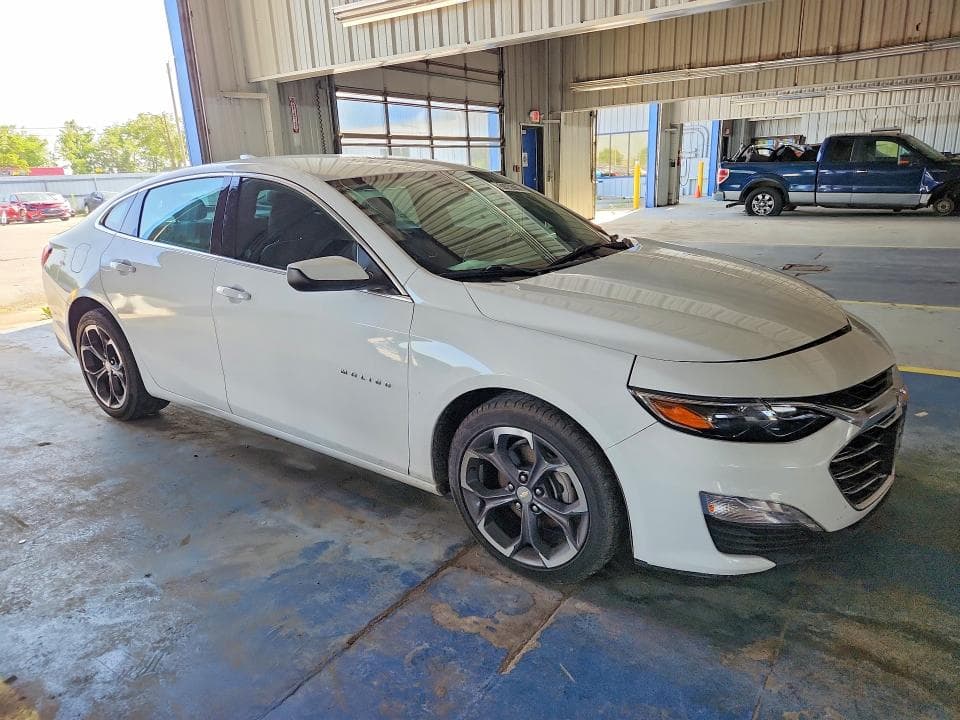 2023 CHEVROLET MALIBU LT 4
