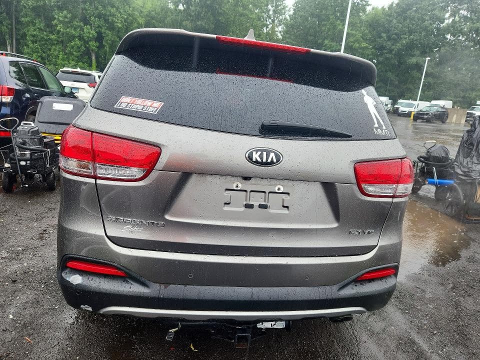 2017 KIA SORENTO EX 6