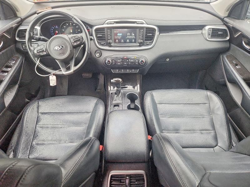 2017 KIA SORENTO EX 8