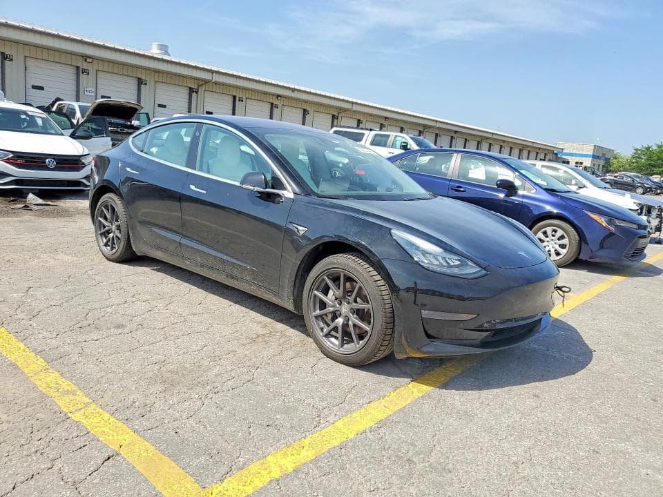 2019 TESLA MODEL 3 4