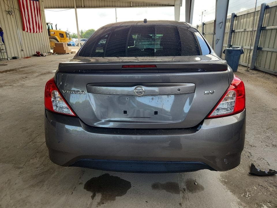 2017 NISSAN VERSA 1.6 SV 6