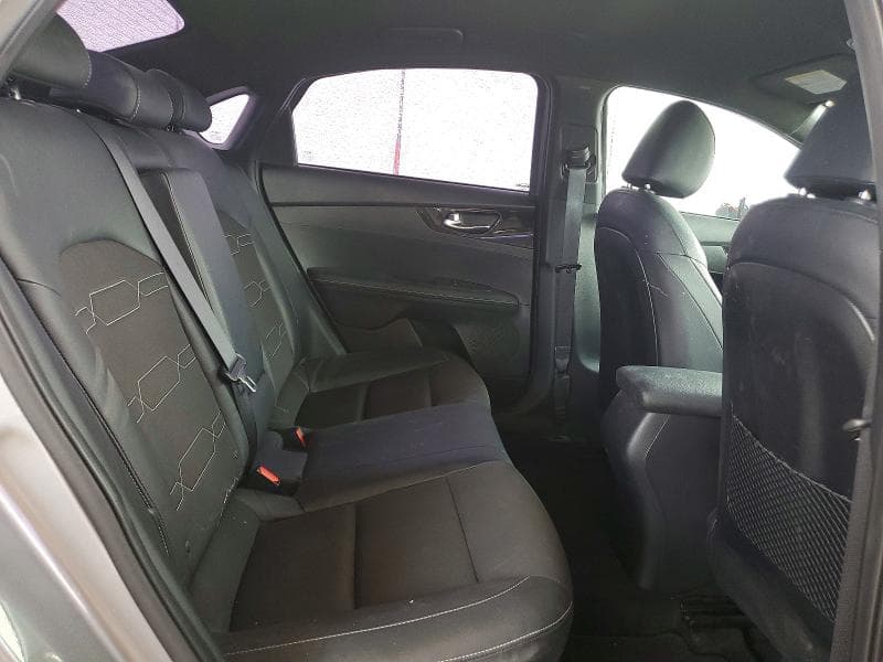 2024 KIA FORTE GT LINE 10