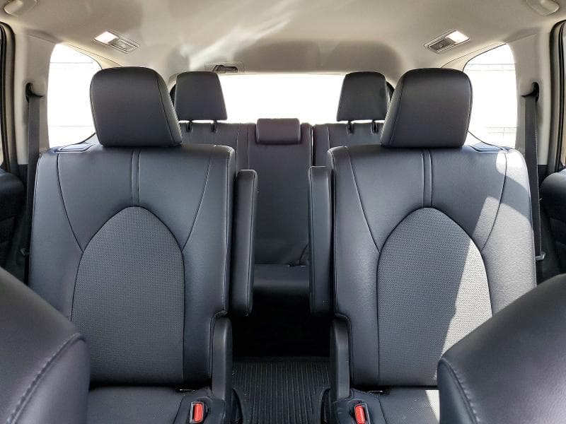 2025 TOYOTA GRAND HIGHLANDER XLE 10