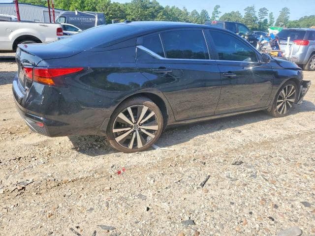 2021 NISSAN ALTIMA SR 3