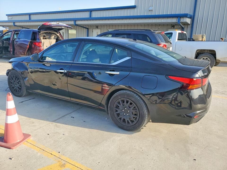 2020 NISSAN ALTIMA S S 2