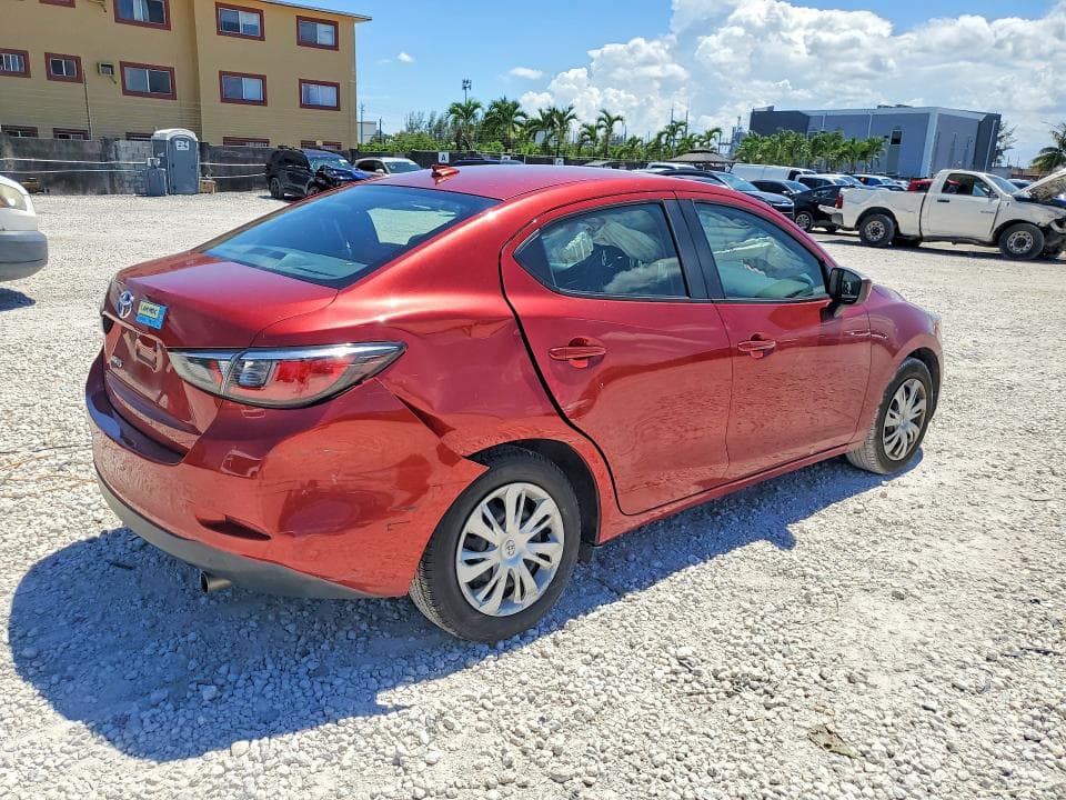 2019 TOYOTA YARIS L 3
