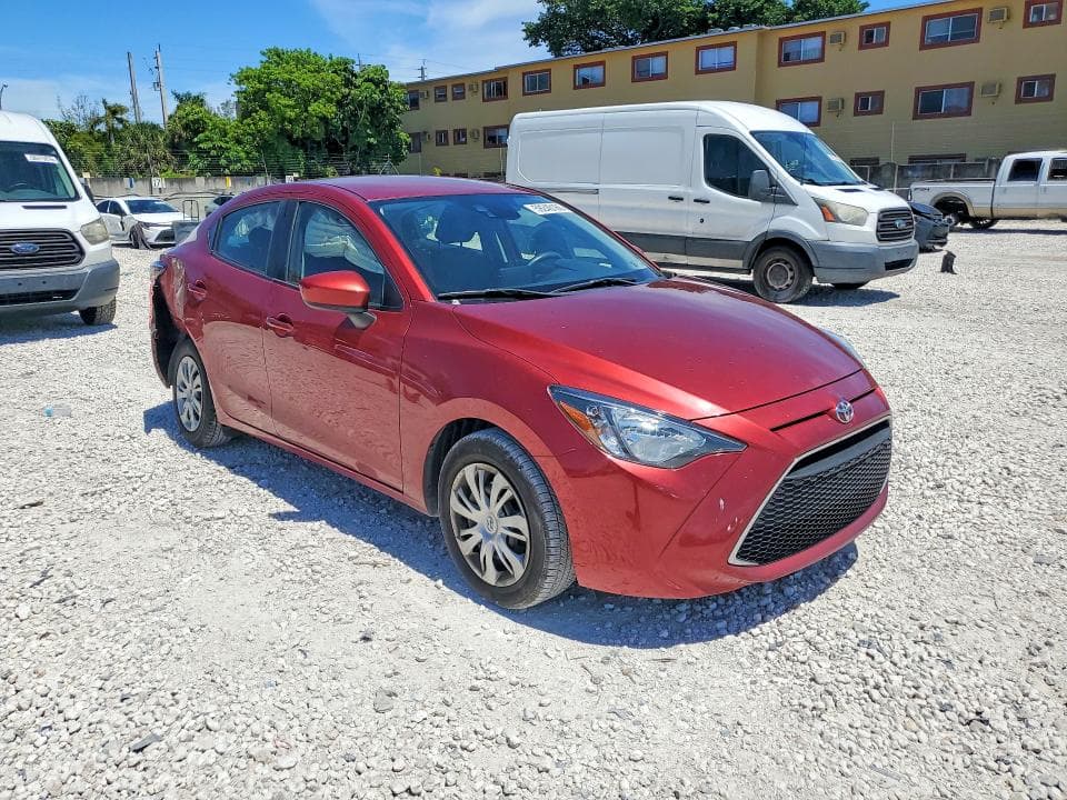 2019 TOYOTA YARIS L 4
