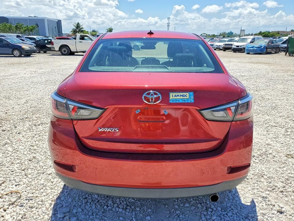 2019 TOYOTA YARIS L 6