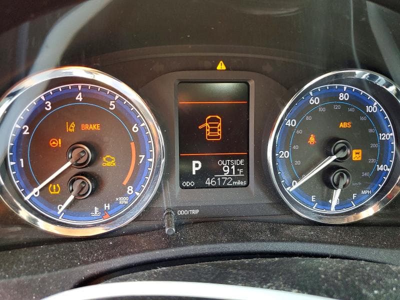2017 TOYOTA COROLLA L L 9