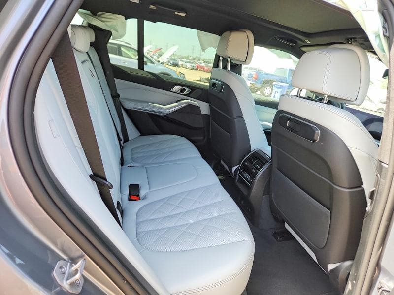 2025 BMW X5 XDRIVE40I 10