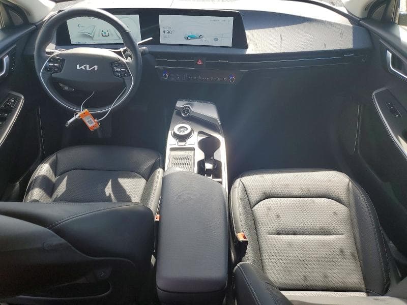 2023 KIA EV6 WIND 8