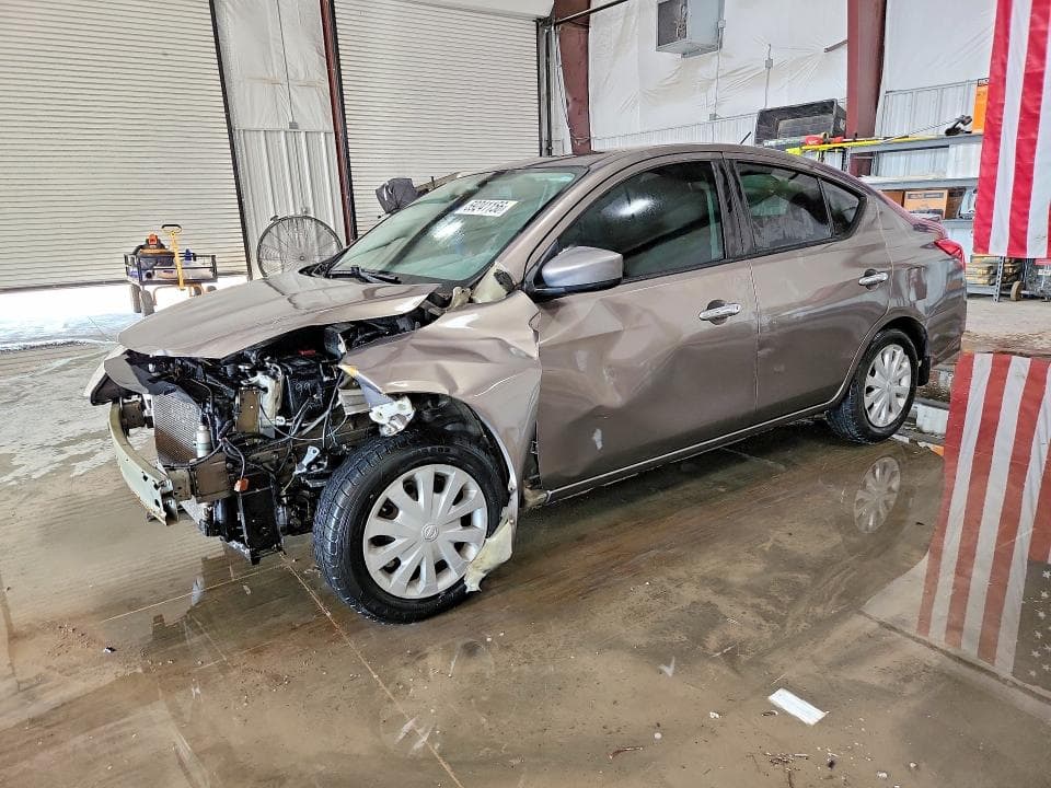2016 NISSAN VERSA 1.6 SV 1