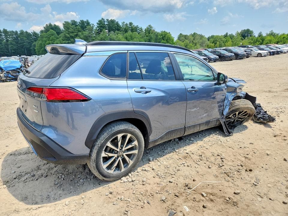 2023 TOYOTA COROLLA CROSS XLE XLE 3