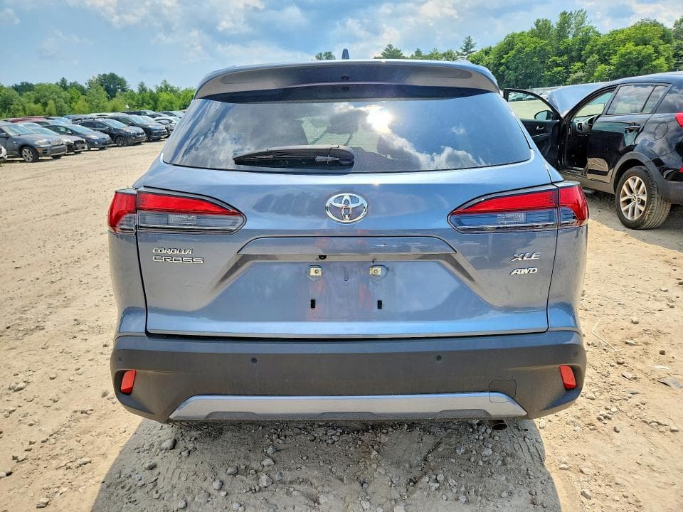 2023 TOYOTA COROLLA CROSS XLE XLE 6