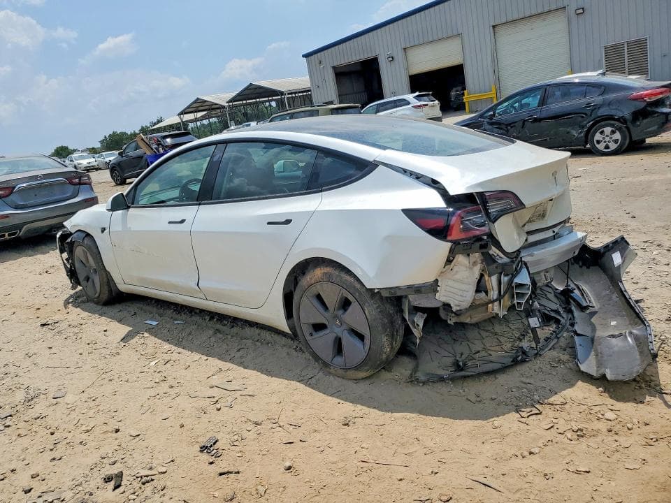 2023 TESLA MODEL 3 2