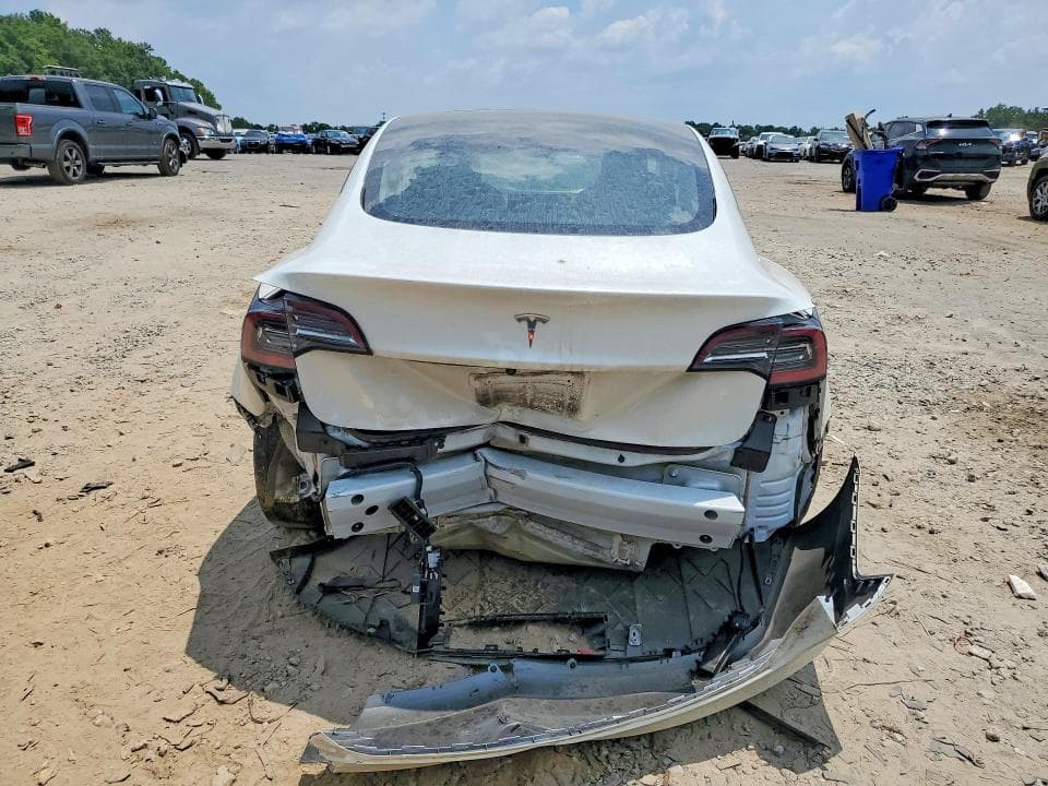 2023 TESLA MODEL 3 6