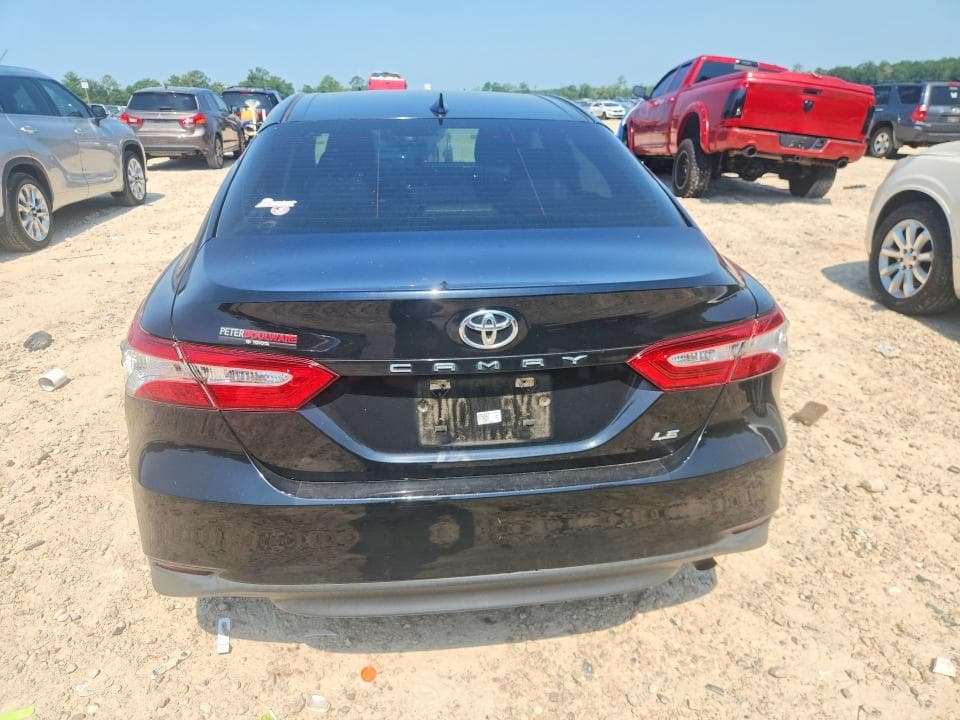 2020 TOYOTA CAMRY LE 6