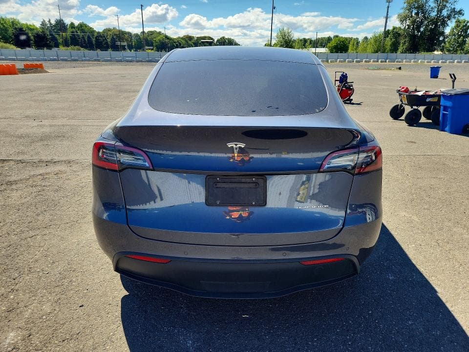 2021 TESLA MODEL Y 6