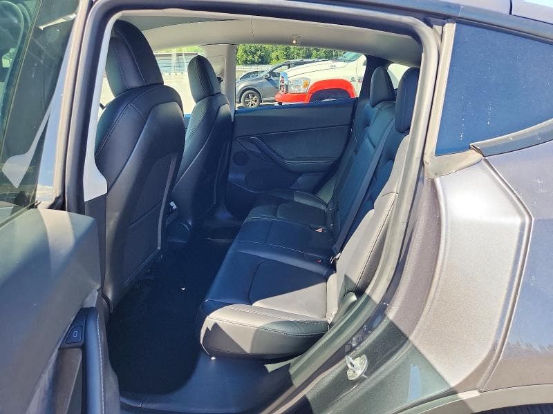2021 TESLA MODEL Y 10