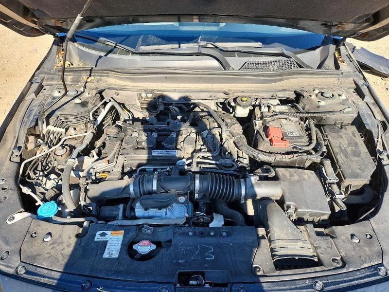 2019 HONDA ACCORD LX 11