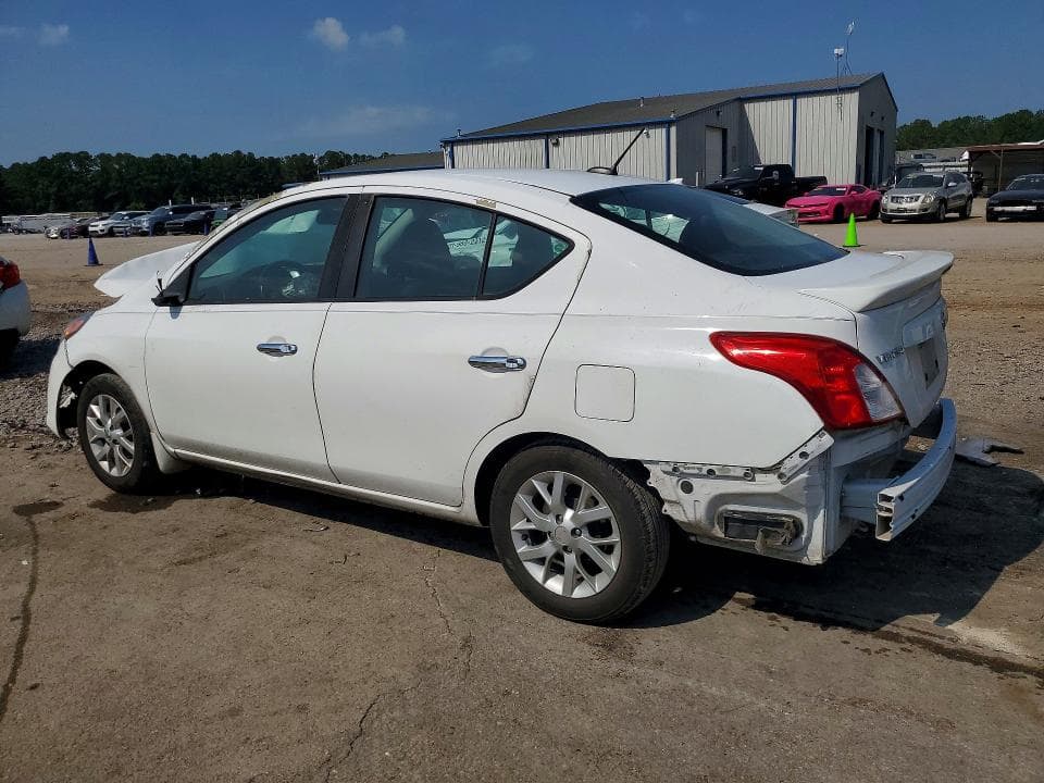 2018 NISSAN VERSA SV SV 2
