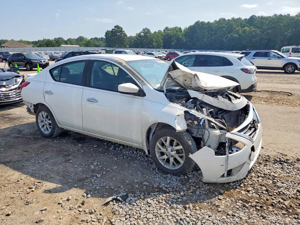 2018 NISSAN VERSA SV SV 4