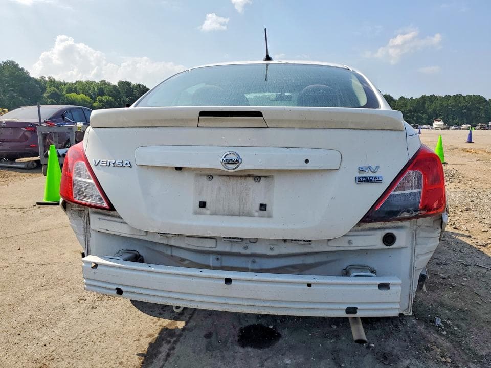2018 NISSAN VERSA SV SV 6