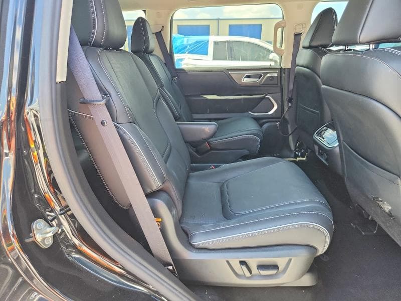 2025 INFINITI QX80 LUXE 11