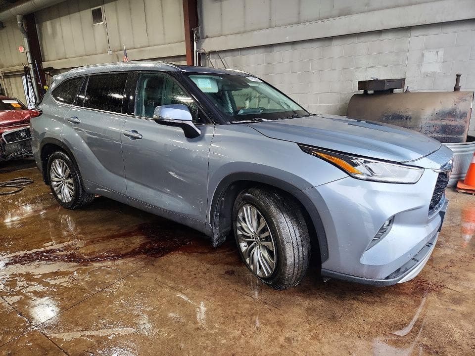 2021 TOYOTA HIGHLANDER PLATINUM 4