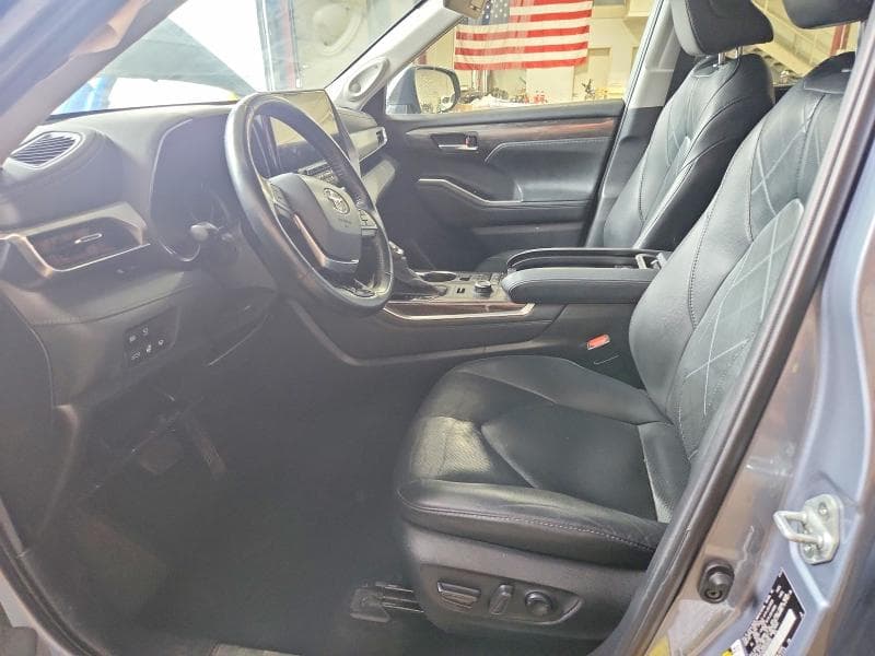 2021 TOYOTA HIGHLANDER PLATINUM 7