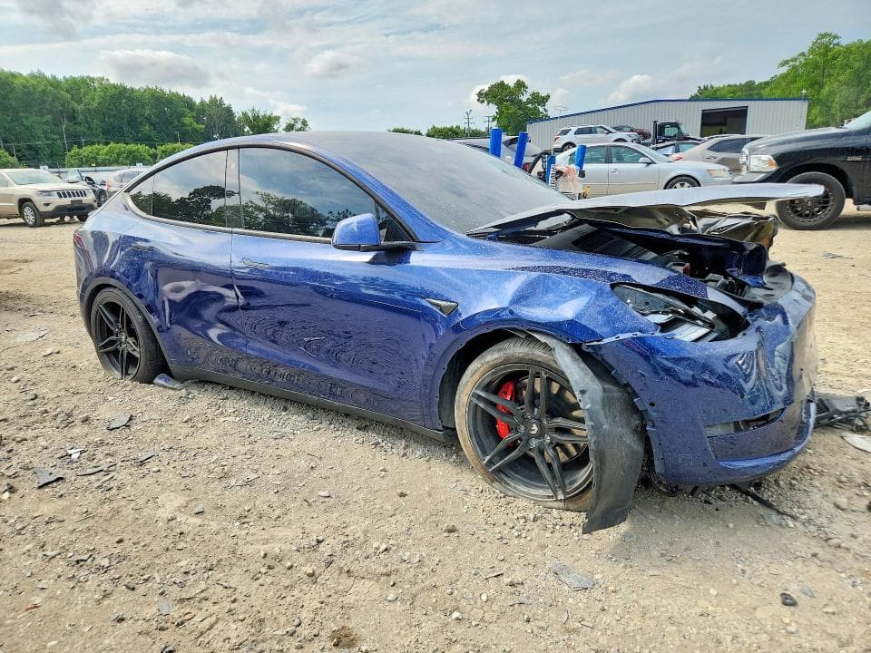 2022 TESLA MODEL Y 4