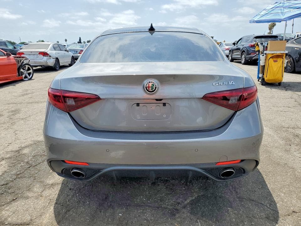2018 ALFA ROMEO GIULIA TI TI 6