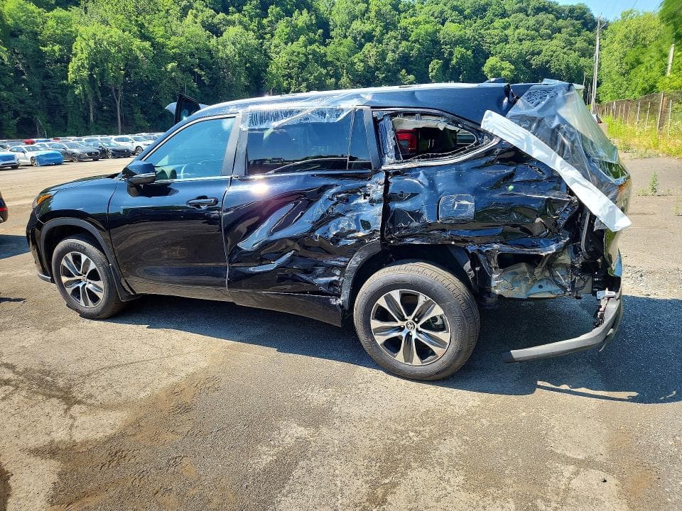 2026 TOYOTA HIGHLANDER XLE XLE 2