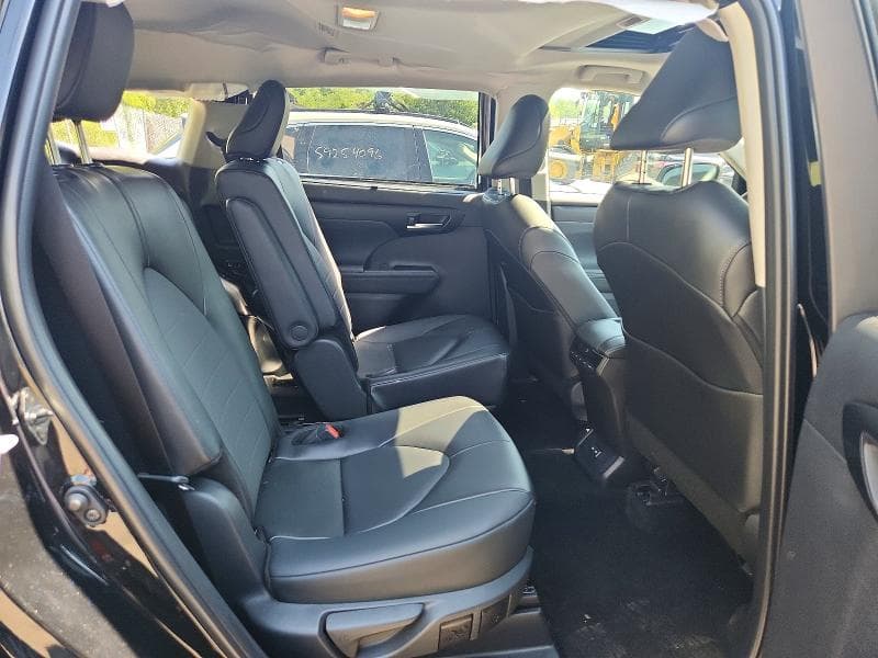 2026 TOYOTA HIGHLANDER XLE XLE 11