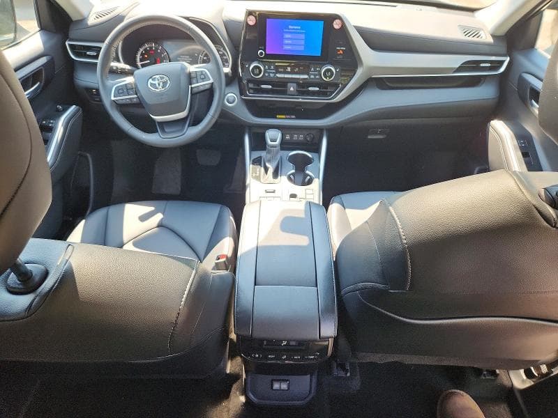 2026 TOYOTA HIGHLANDER XLE XLE 8