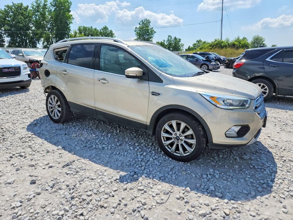 2017 FORD ESCAPE TITANIUM 4