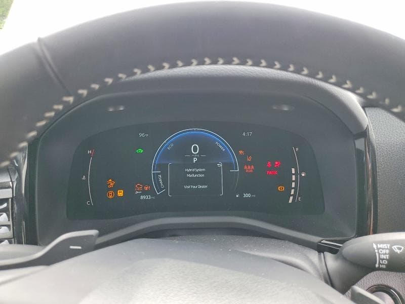 2025 TOYOTA CAMRY SE 9